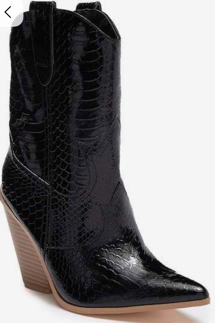 Cape Robbin Cowboy boots