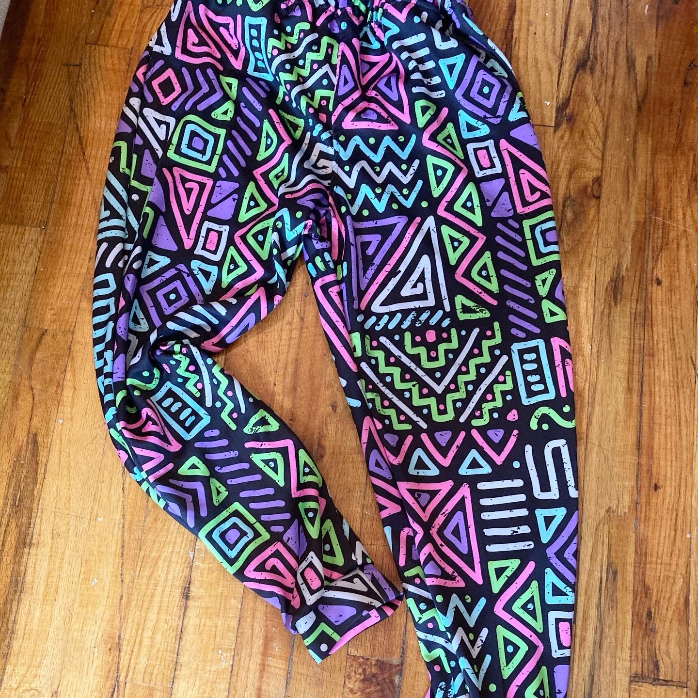 1990’s inspired joggers, size M