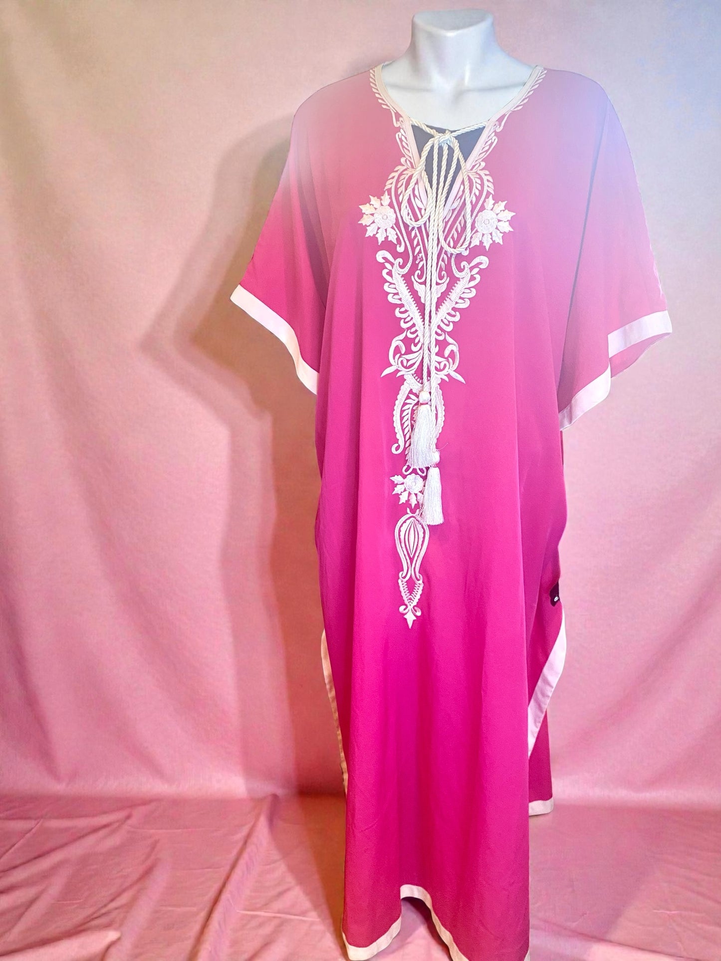 IMAN Kaftan.